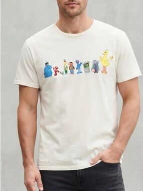 Sesame Street White Tee Shirt Short Sleeve Top Men’s Size Medium